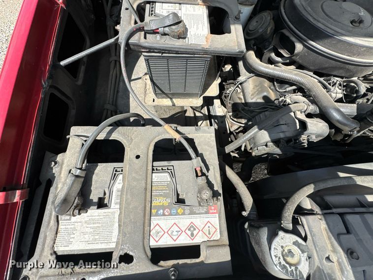 image for item DO0756 1985 Chevrolet D30 pickup truck