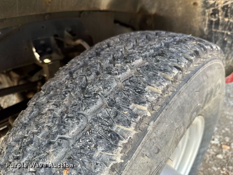 image for item DO0756 1985 Chevrolet D30 pickup truck