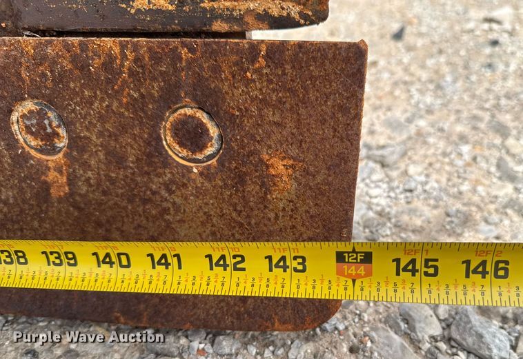 image for item DO0757 1962 Caterpillar 12E rigid frame motor grader