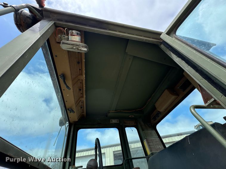 image for item DO0757 1962 Caterpillar 12E rigid frame motor grader