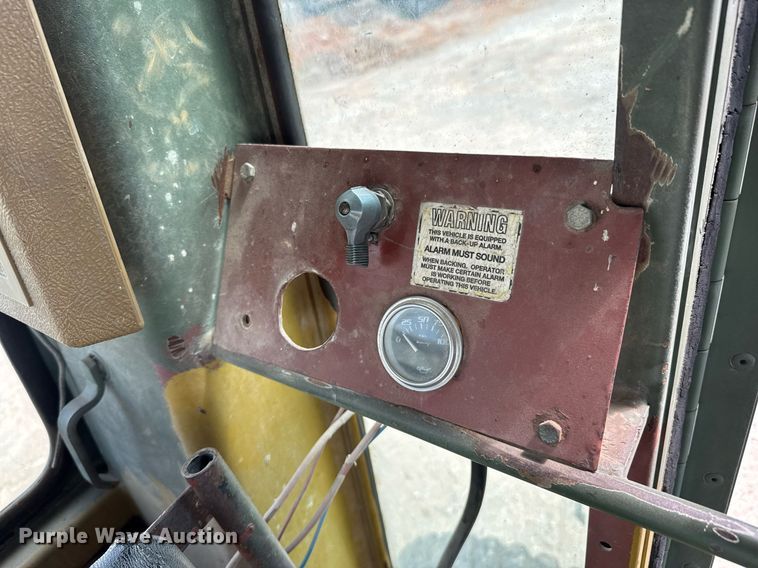 image for item DO0757 1962 Caterpillar 12E rigid frame motor grader