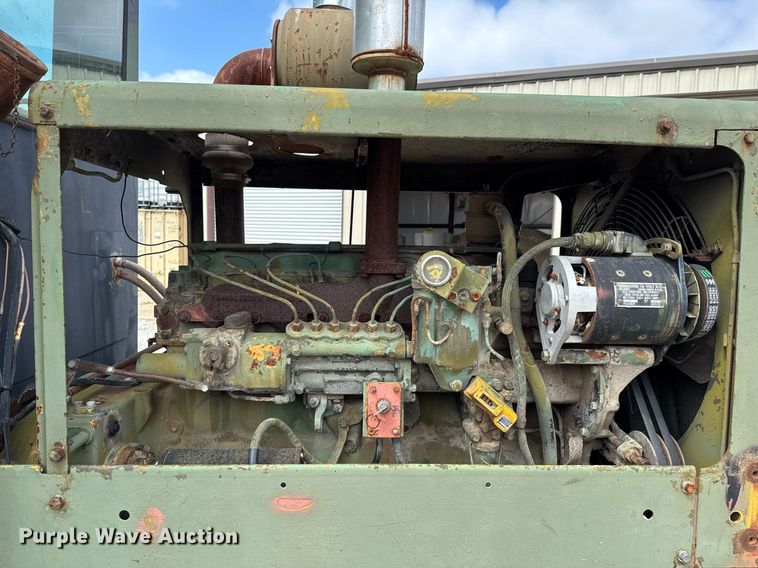 image for item DO0757 1962 Caterpillar 12E rigid frame motor grader