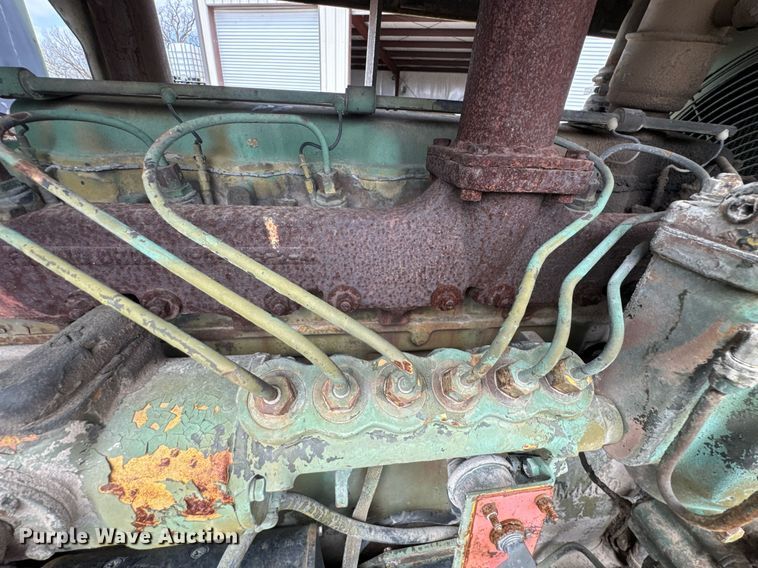 image for item DO0757 1962 Caterpillar 12E rigid frame motor grader