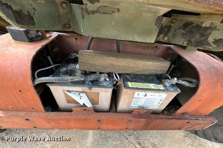 image for item DO0757 1962 Caterpillar 12E rigid frame motor grader