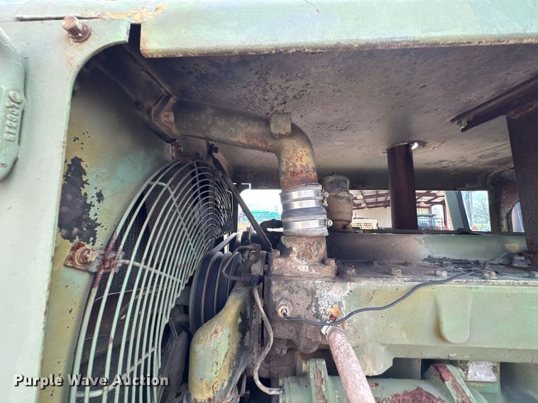 image for item DO0757 1962 Caterpillar 12E rigid frame motor grader