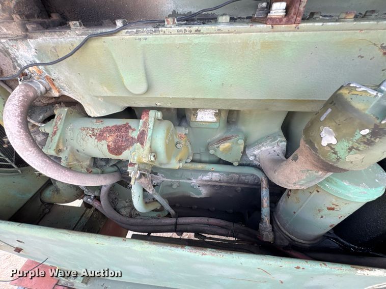 image for item DO0757 1962 Caterpillar 12E rigid frame motor grader