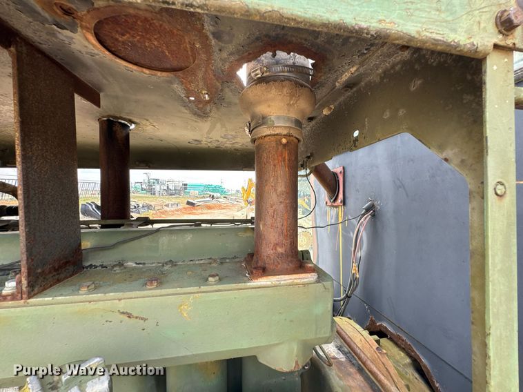 image for item DO0757 1962 Caterpillar 12E rigid frame motor grader