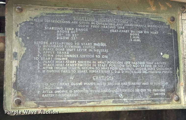 image for item DO0757 1962 Caterpillar 12E rigid frame motor grader