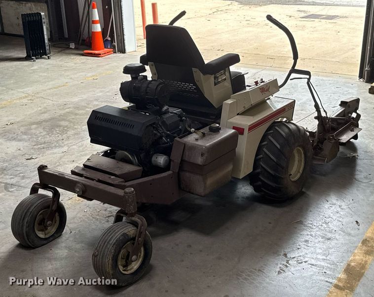 image for item DO0760 2002 Grasshopper 720K ZTR lawn mower