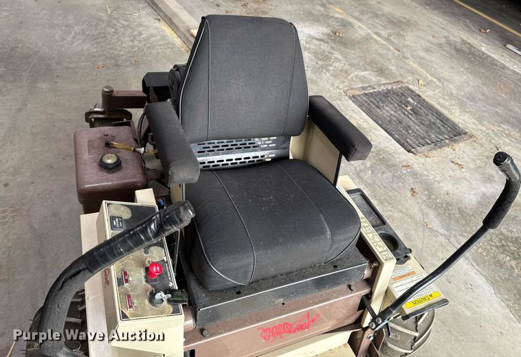 image for item DO0760 2002 Grasshopper 720K ZTR lawn mower