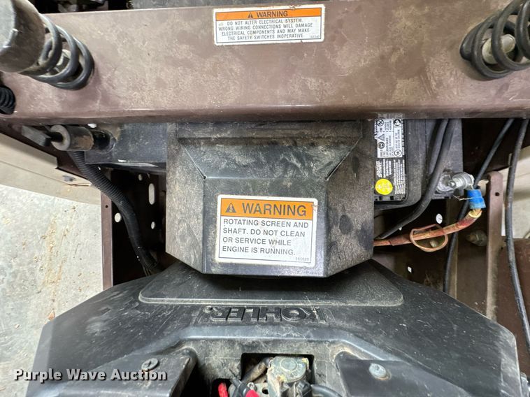 image for item DO0760 2002 Grasshopper 720K ZTR lawn mower