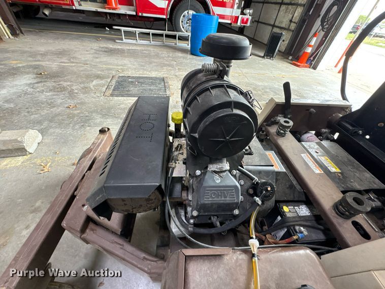 image for item DO0760 2002 Grasshopper 720K ZTR lawn mower