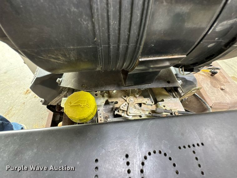 image for item DO0760 2002 Grasshopper 720K ZTR lawn mower