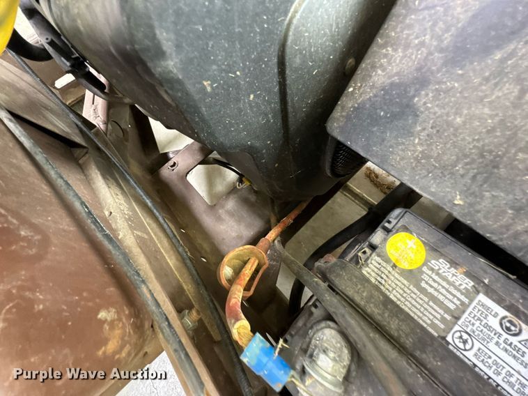 image for item DO0760 2002 Grasshopper 720K ZTR lawn mower