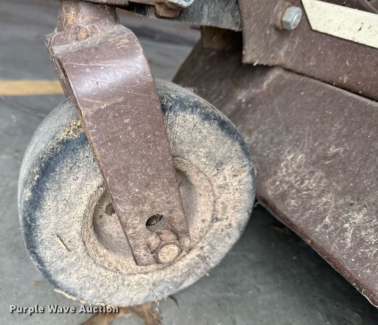 image for item DO0760 2002 Grasshopper 720K ZTR lawn mower