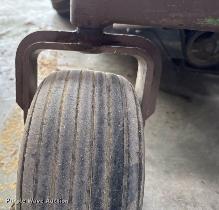 image for item DO0760 2002 Grasshopper 720K ZTR lawn mower