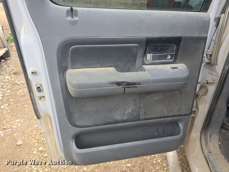 image for item DO7804 2006 Ford F150 SuperCrew pickup truck