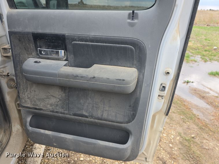 image for item DO7804 2006 Ford F150 SuperCrew pickup truck