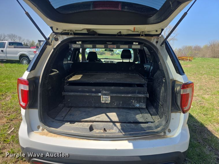 image for item DO7834 2016 Ford Explorer Police Interceptor SUV