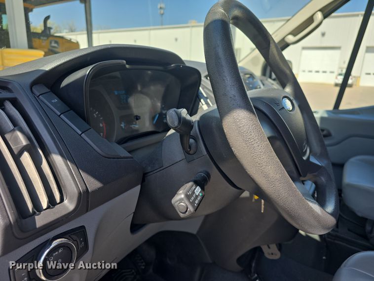 image for item DO7837 2017 Ford Transit 350 van