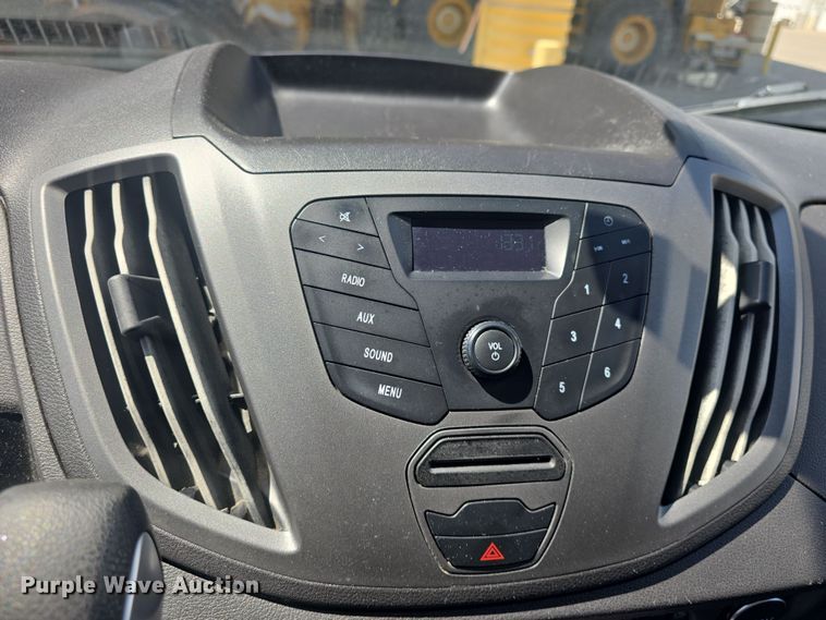 image for item DO7837 2017 Ford Transit 350 van