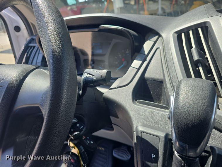 image for item DO7837 2017 Ford Transit 350 van