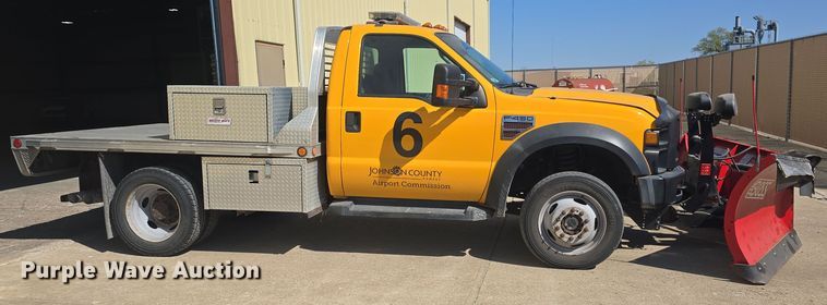 image for item DO7840 2010 Ford F450 Super Duty XL flatbed truck