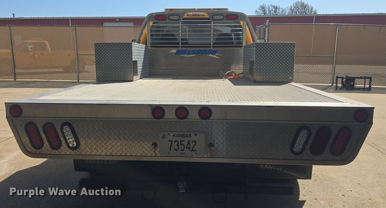 image for item DO7840 2010 Ford F450 Super Duty XL flatbed truck