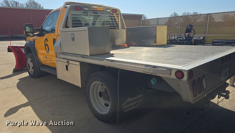image for item DO7840 2010 Ford F450 Super Duty XL flatbed truck