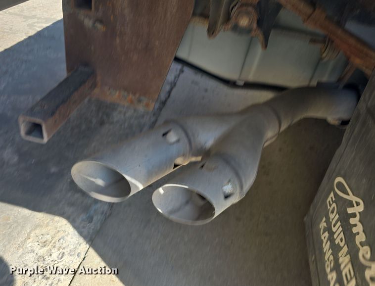 image for item DO7840 2010 Ford F450 Super Duty XL flatbed truck