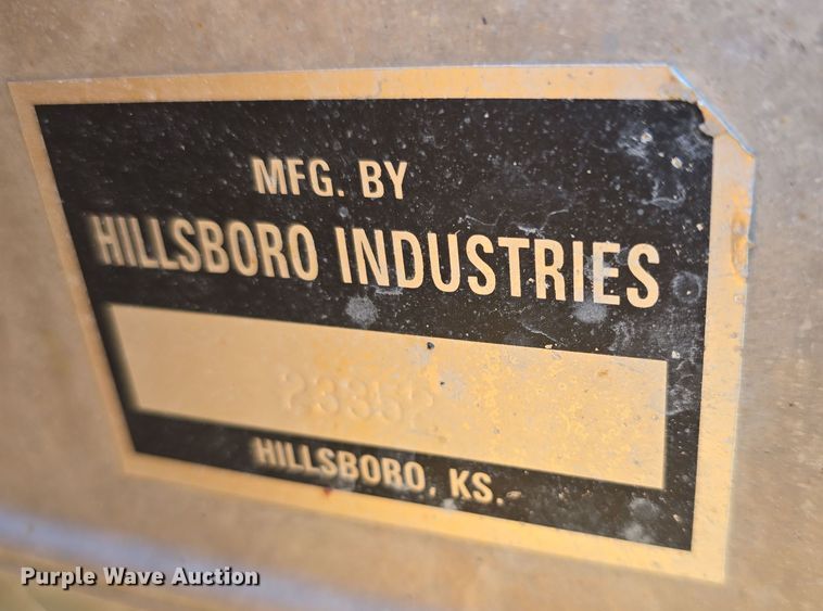 image for item DO7840 2010 Ford F450 Super Duty XL flatbed truck