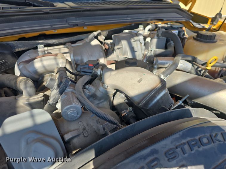 image for item DO7840 2010 Ford F450 Super Duty XL flatbed truck