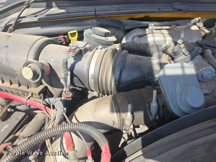 image for item DO7840 2010 Ford F450 Super Duty XL flatbed truck