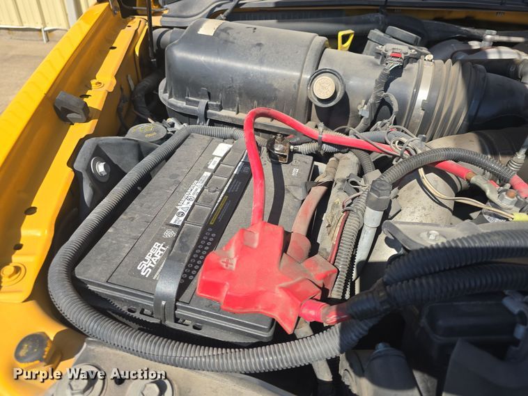 image for item DO7840 2010 Ford F450 Super Duty XL flatbed truck