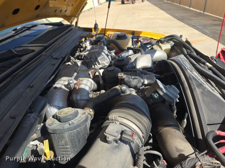 image for item DO7840 2010 Ford F450 Super Duty XL flatbed truck