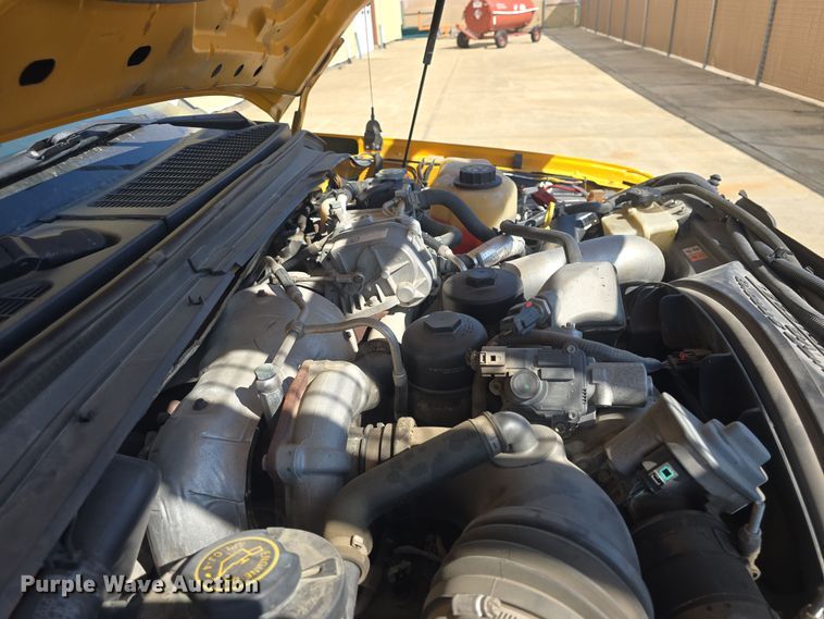 image for item DO7840 2010 Ford F450 Super Duty XL flatbed truck