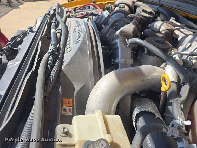 image for item DO7840 2010 Ford F450 Super Duty XL flatbed truck