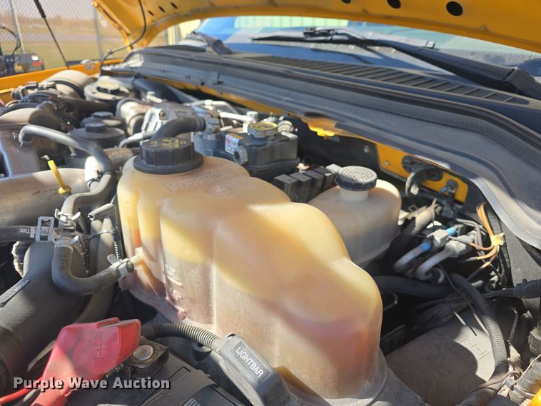 image for item DO7840 2010 Ford F450 Super Duty XL flatbed truck