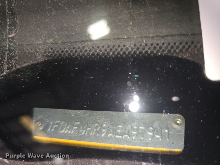 image for item DO7840 2010 Ford F450 Super Duty XL flatbed truck