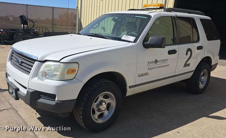 image for item DO7841 2006 Ford Explorer SUV