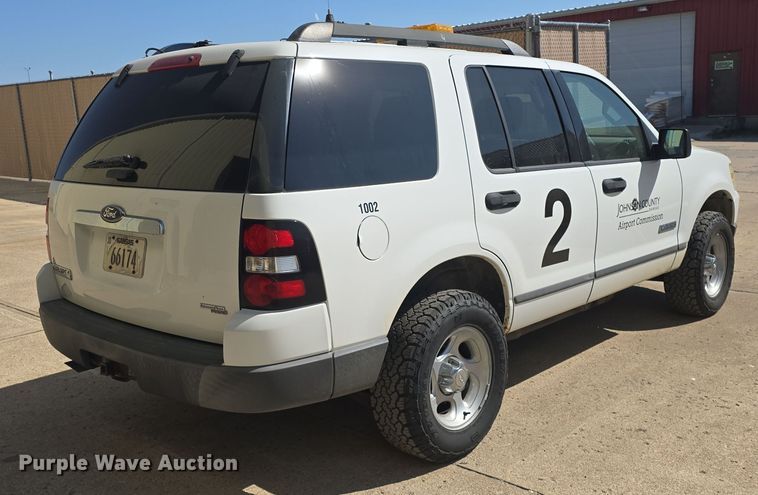 image for item DO7841 2006 Ford Explorer SUV