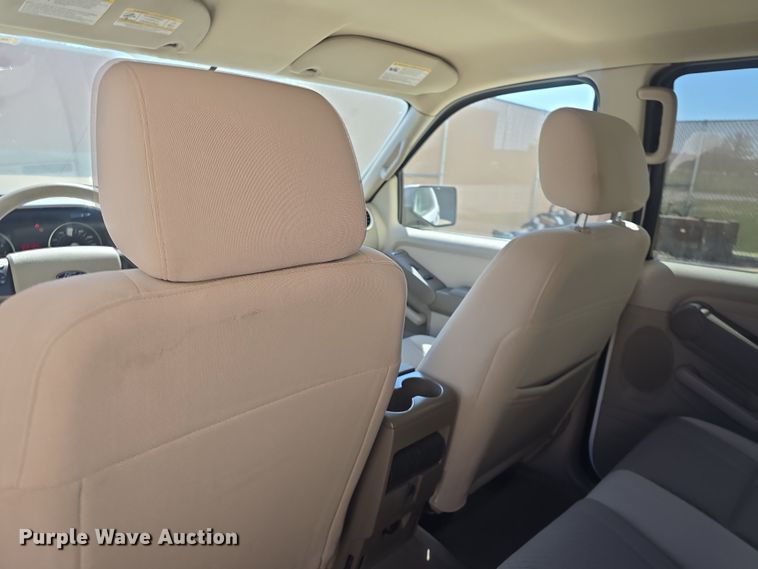 image for item DO7841 2006 Ford Explorer SUV