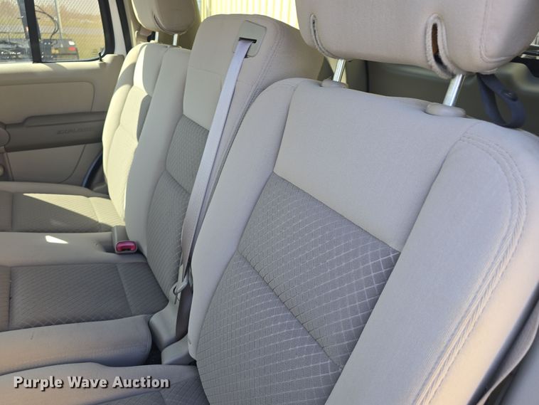 image for item DO7841 2006 Ford Explorer SUV