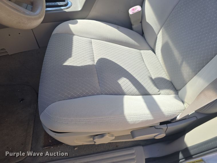 image for item DO7841 2006 Ford Explorer SUV