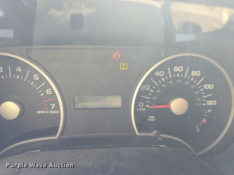 image for item DO7841 2006 Ford Explorer SUV