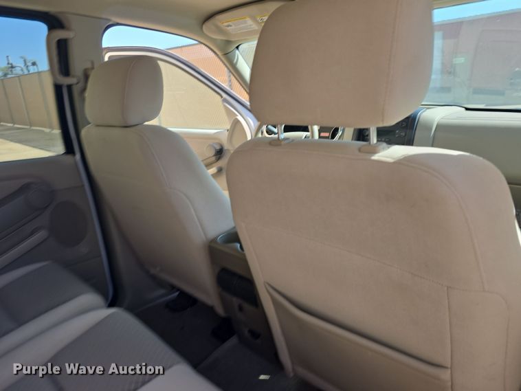 image for item DO7841 2006 Ford Explorer SUV