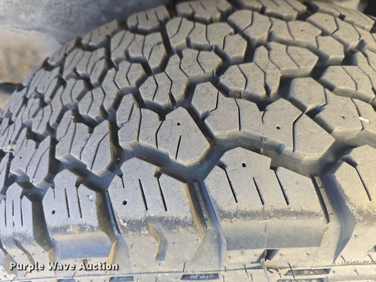 image for item DO7841 2006 Ford Explorer SUV