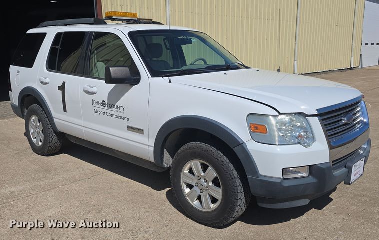 image for item DO7842 2007 Ford Explorer XLT SUV