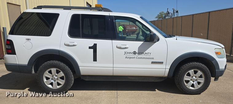 image for item DO7842 2007 Ford Explorer XLT SUV