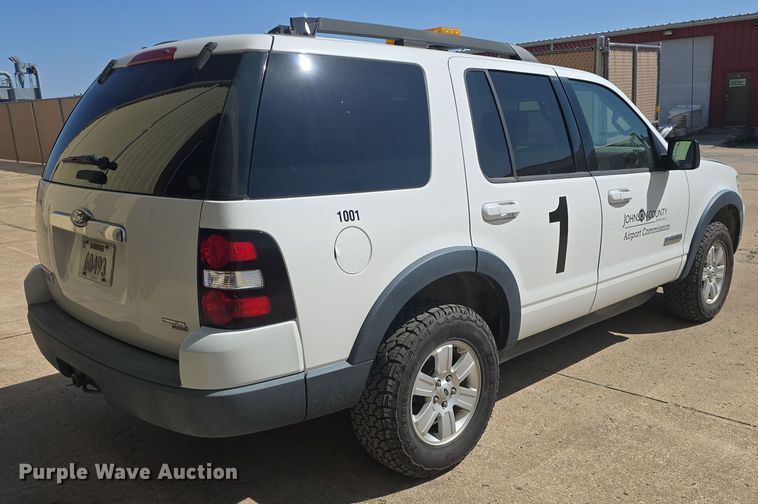 image for item DO7842 2007 Ford Explorer XLT SUV